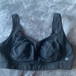Lululemon bra!